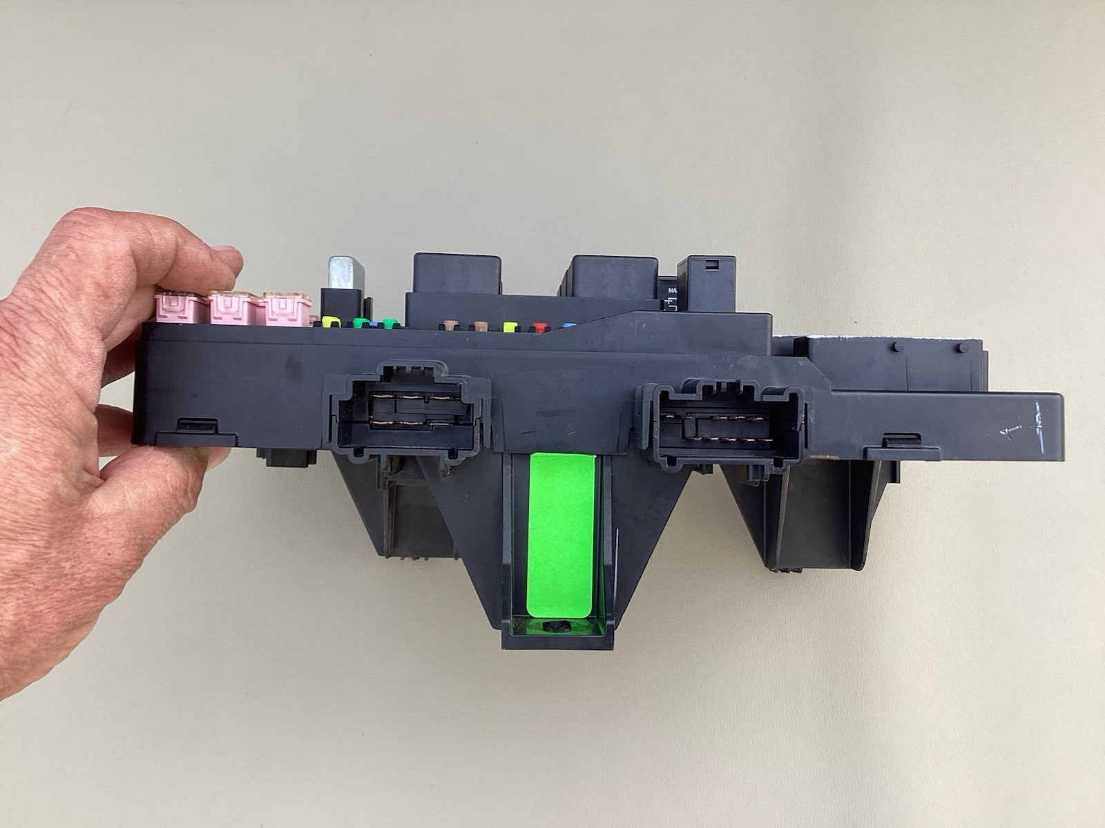 2004 Ford Expedition Navigator Interior Fuse Box 4L7T-14A067-AD *