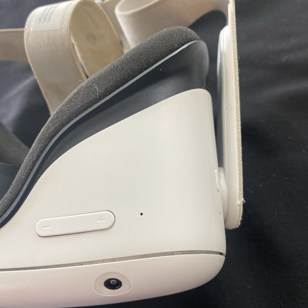 Oculus Meta Quest 2 128GB VR Headset - Headset ONLY! - TESTED - No Controllers