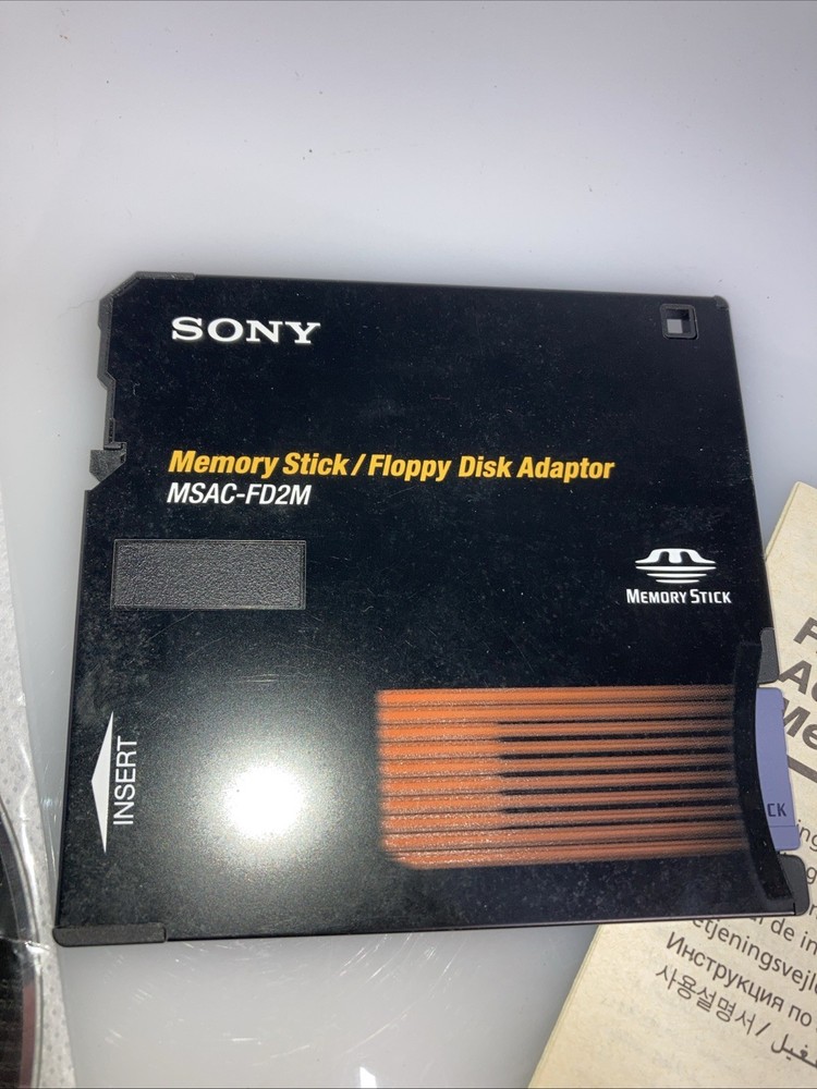 Sony MSAC-FD2M Floppy Disk Adapter for Memory Stick with disc & manual
