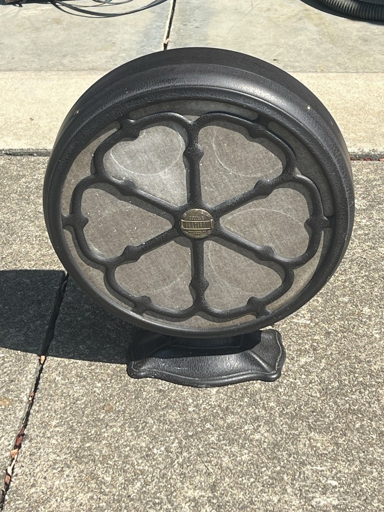 Flatiron Model-E Speaker oval, vintage style Bluetooth, tested and works