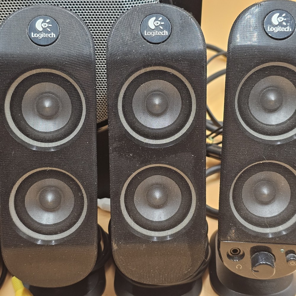 Logitech X-530 5.1 Surround Sound Computer Speaker System - Sub + 5 Speakers