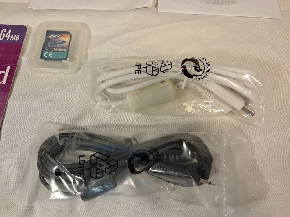 Concord 3103 digital camera 3.1 mega pixels boxed