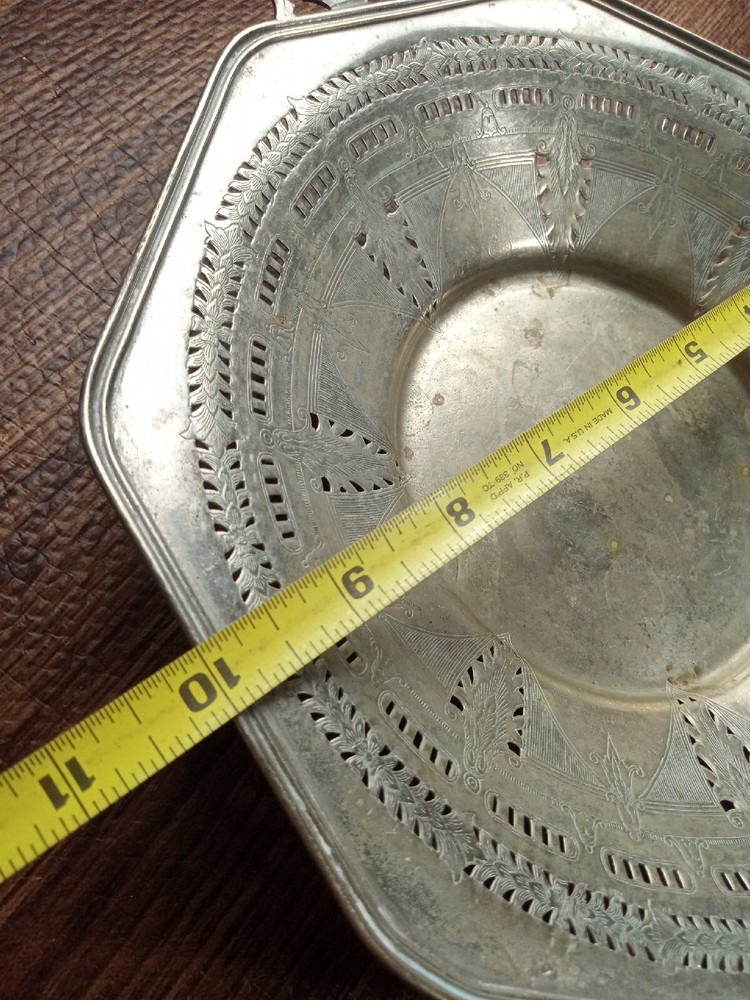 Vintage EPNS Pedestal Dish 2 handle Round Silver plated