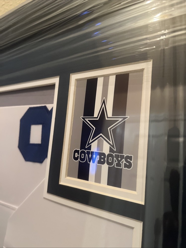 CeeDee Lamb authentic autograph framed jersey COA Cowboys