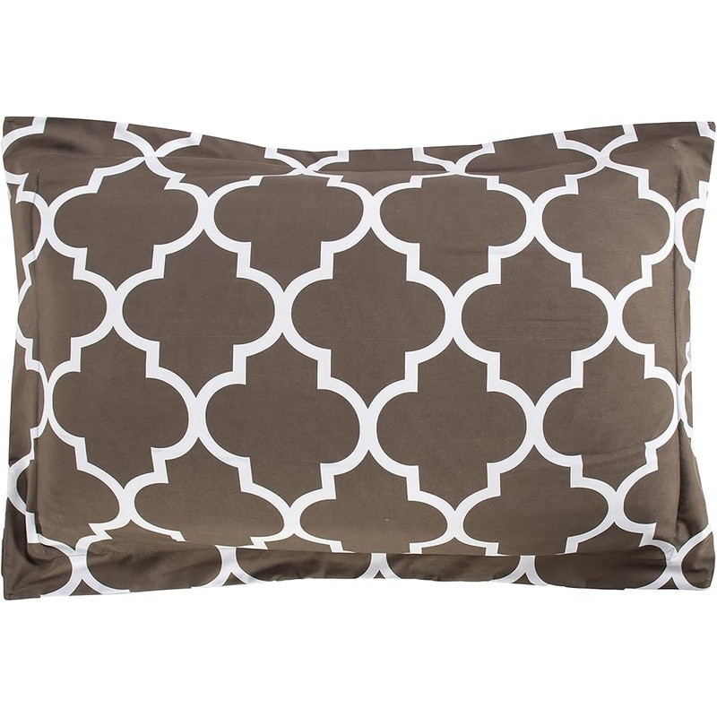 Soft Quatrefoil Pattern Down Alternative Reversible 3Pc Comforter Set Full/Queen