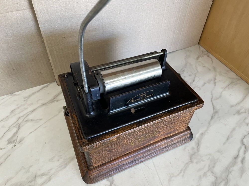Edison Phonograph Fireside S/N- 110