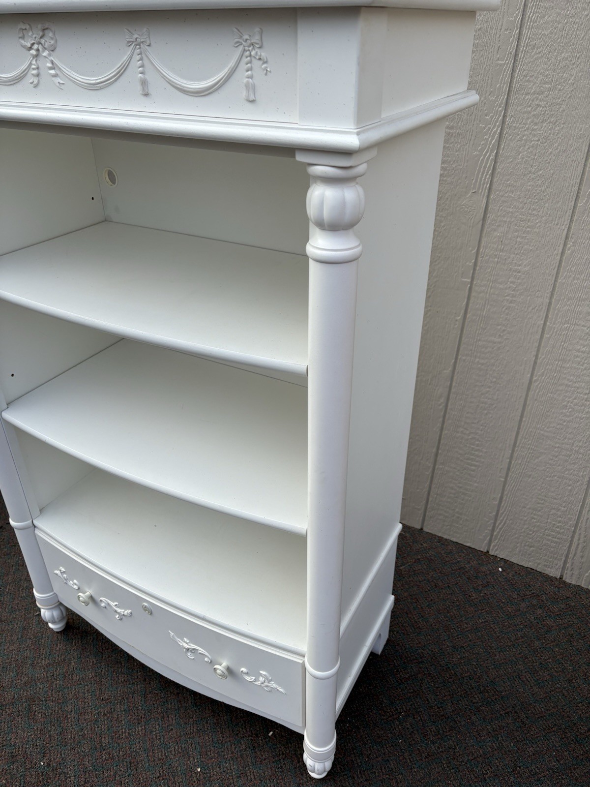 67283 STANLEY Furniture YOUNG AMERICA Modern Bookcase Curio Cabinet with Drawer