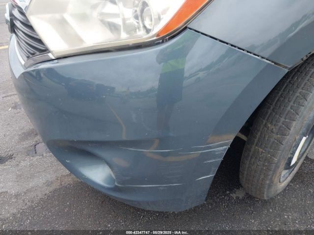 QUEST 2013 Glove Box 4842473