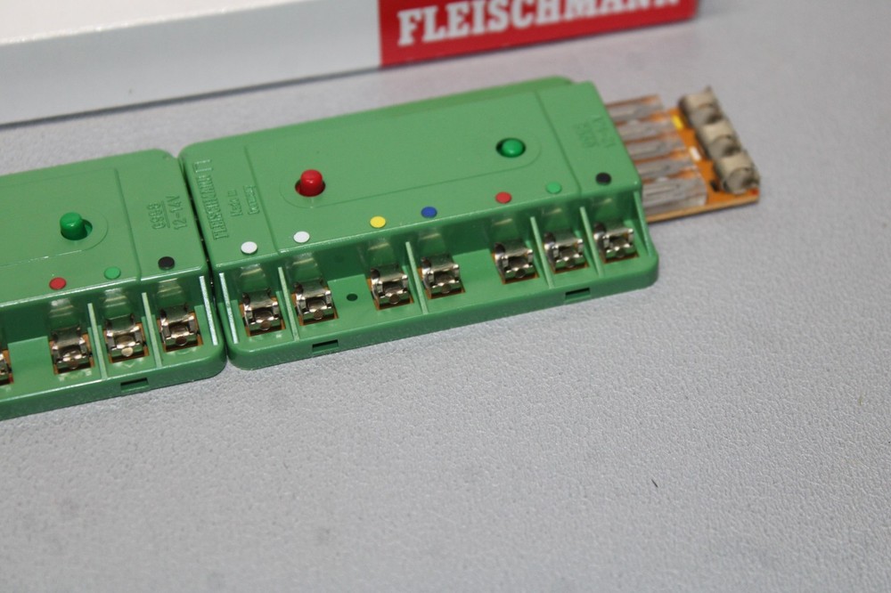 Fleischmann 6957 block unit for two-way, train operation, rail H0