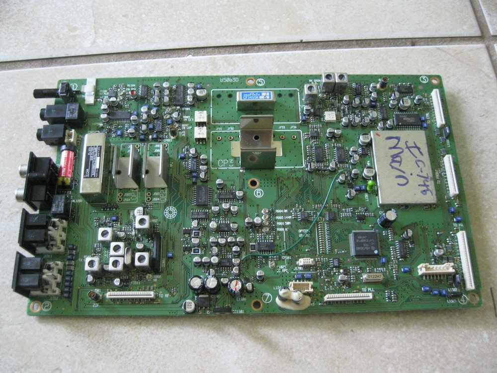 Icom IC-746 (PLAIN) MAIN Unit B5083I in Excellent shape working as it should