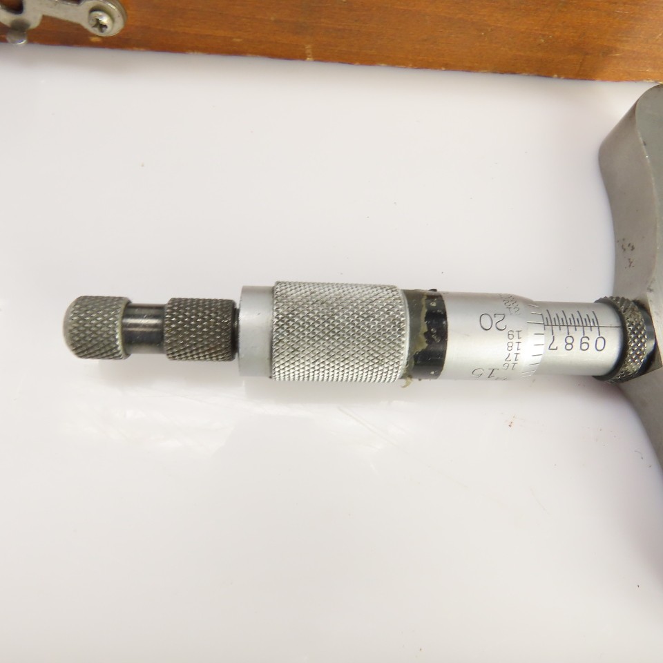 Starrett Depth Micrometer Set 1"-9" W/Wooden Box