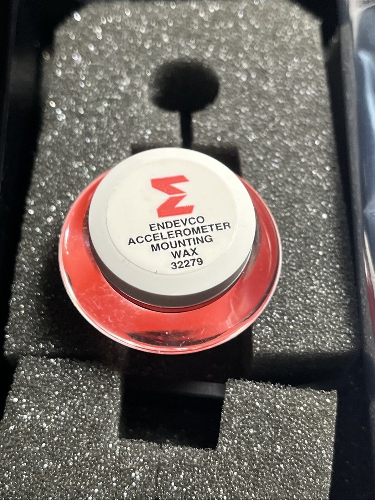 ENDEVCO 25A MINIATURE IEPE ACCELEROMETER