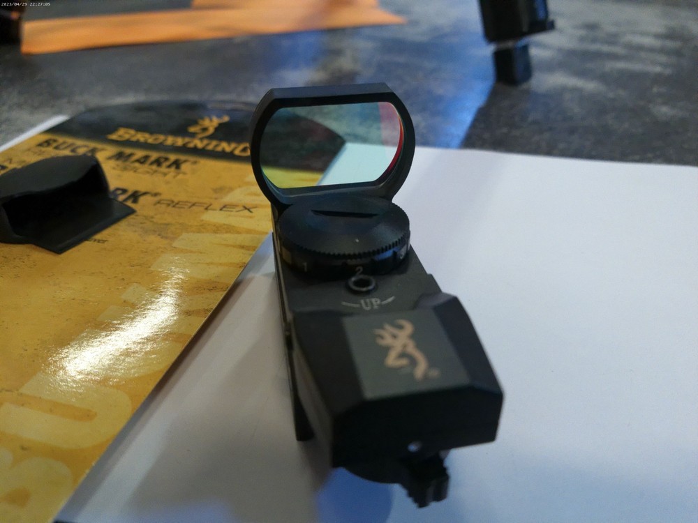 Browning 1290230: Buckmark Reflex Sight, Black