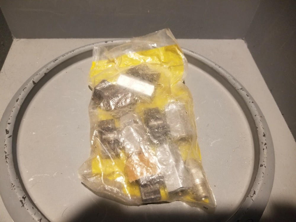 Caterpillar, Legris Shut-Off Valve Kit