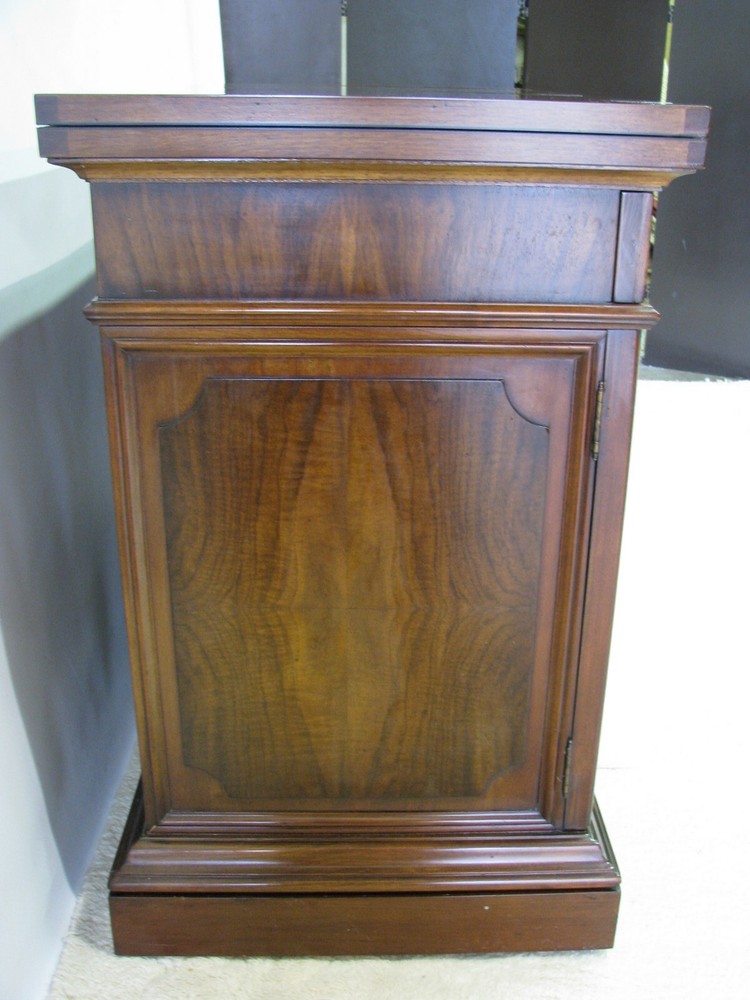 Karges Louis XVI Bar / Server With Dramatic Patterned Walnut Veneers & Flip Top