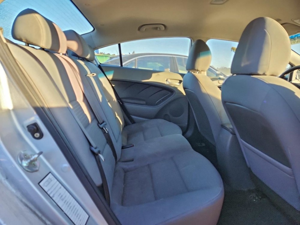 FORTE 2017 Glove Box 4928474