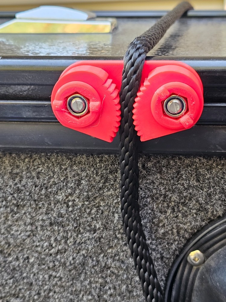 Fender Gripper for Lund Sport Track System
