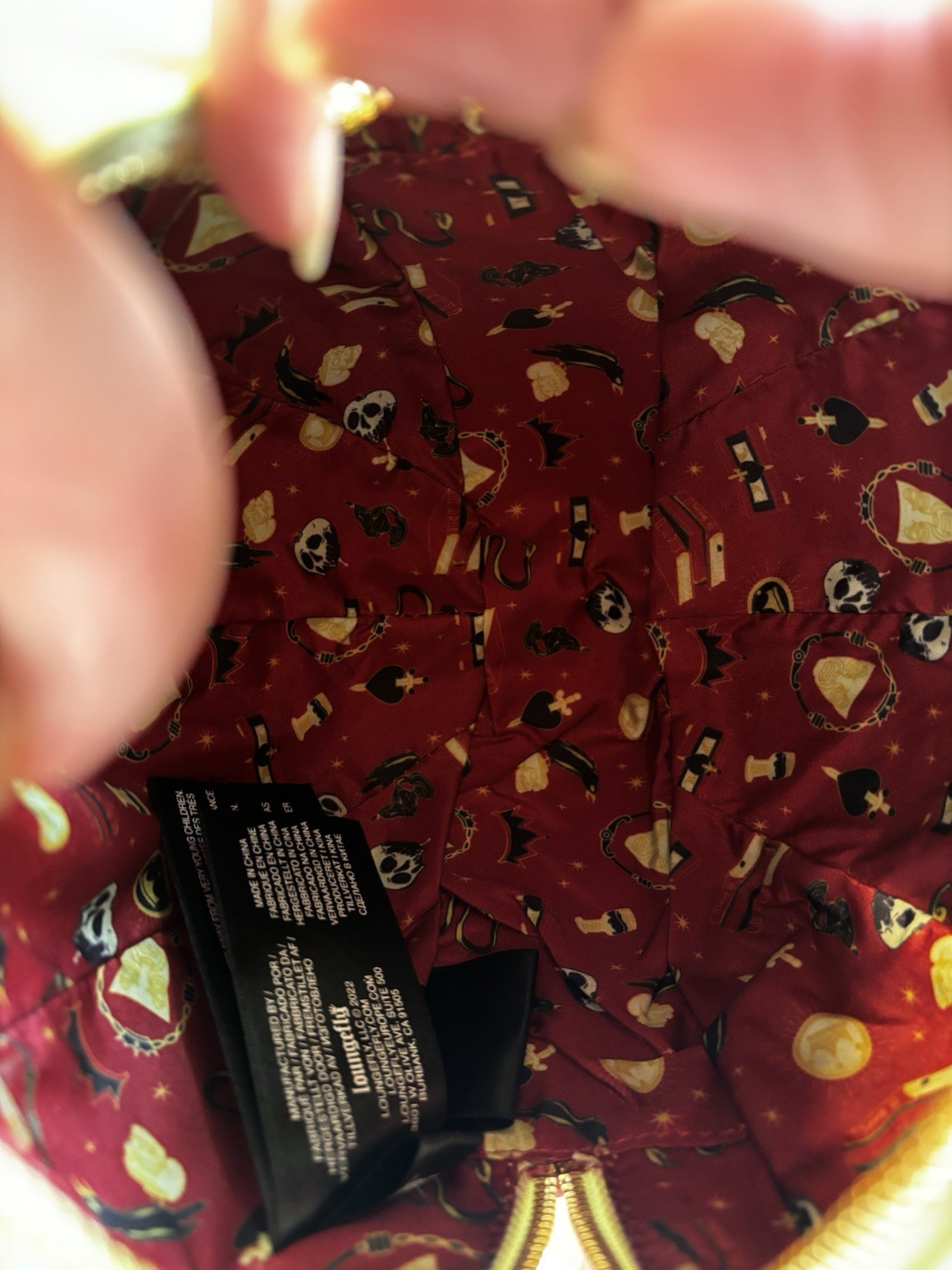 Rare Disney Loungefly Snow White Glow In The Dark Apple purse