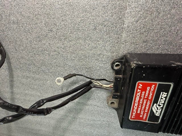 Mercruiser V8 thunderbolt IV ignition module mcm228 motor v8