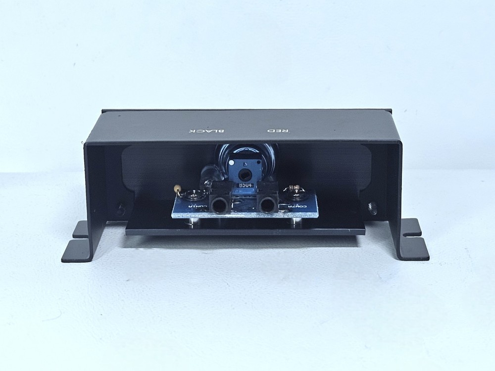 Bass Boost Remote Control With Wired Connection By Audiobahn