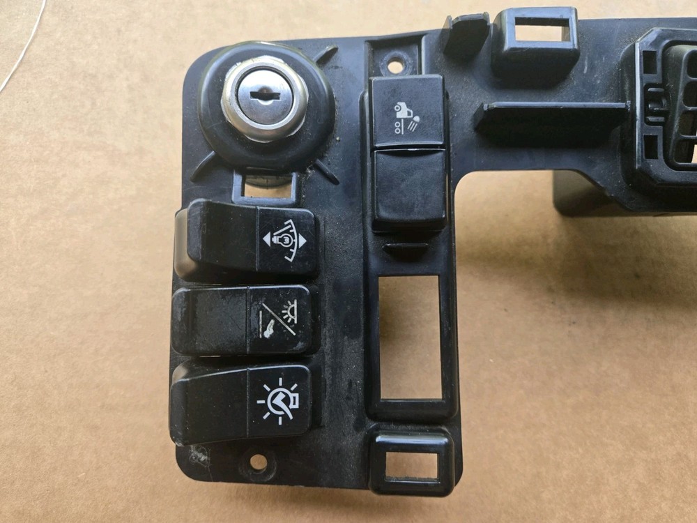 Kenworth T680 S64-1313 Dash Panel