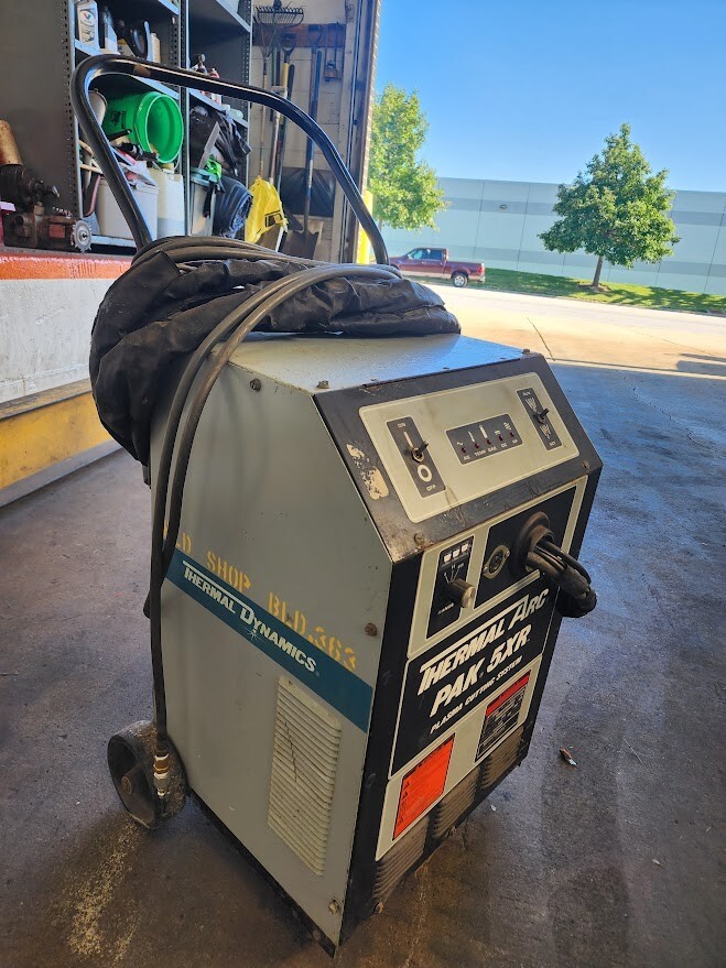 THERMAL ARC PAK 5XR PLASMA CUTTING SYSTEM