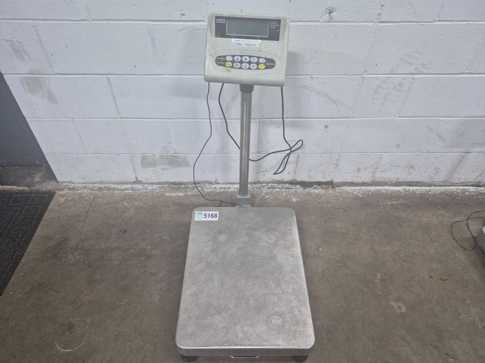 Uline Deluxe Platform Scale