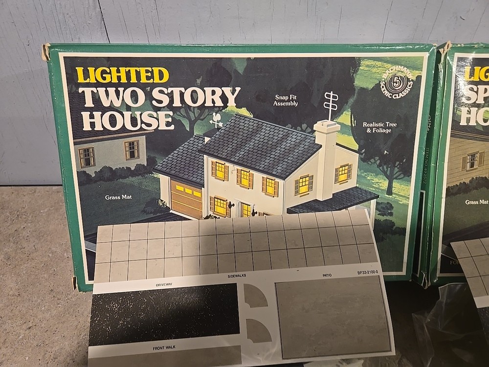 Ho Train Lighted House (Please Read Description)