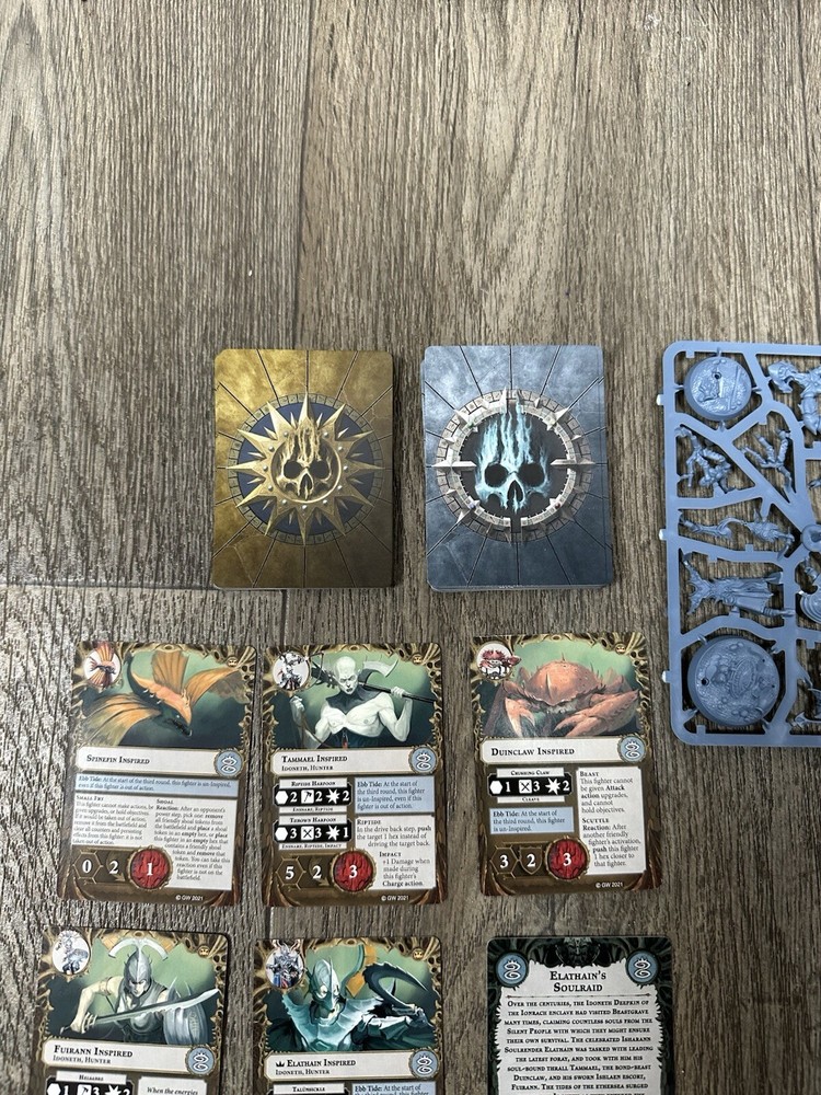 Warhammer Bundle Set - Models & Cards