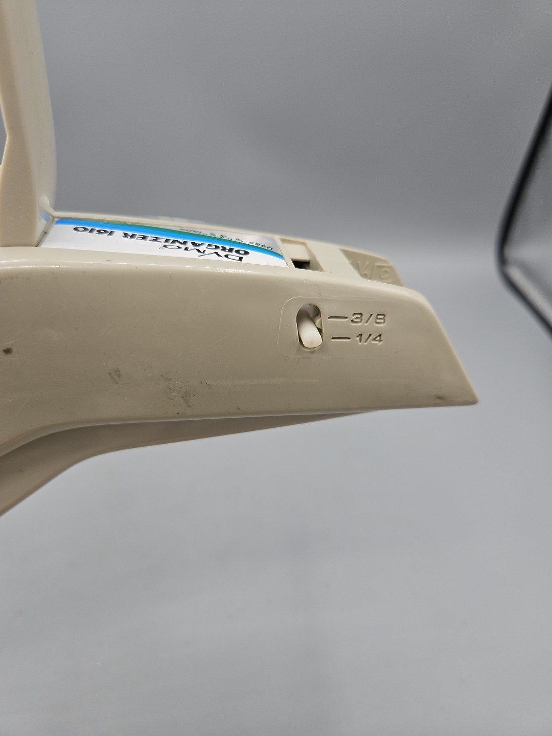 Vintage Dymo Organizer 1610 Embossing Label Maker 1/4 3/8 Tape -