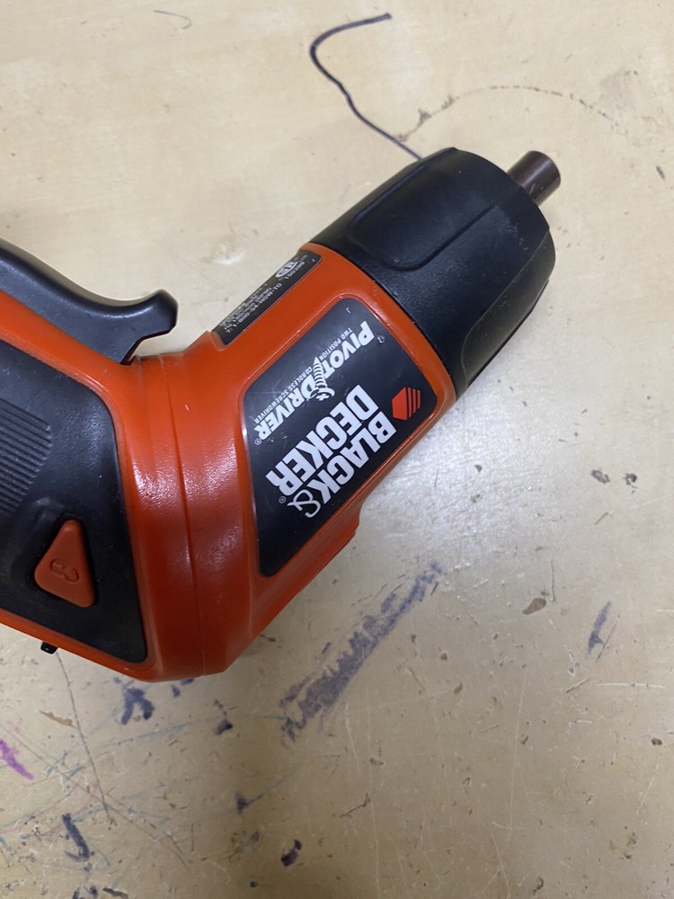 Black and Decker PD400LG Type-1 Cordless Screw Driver