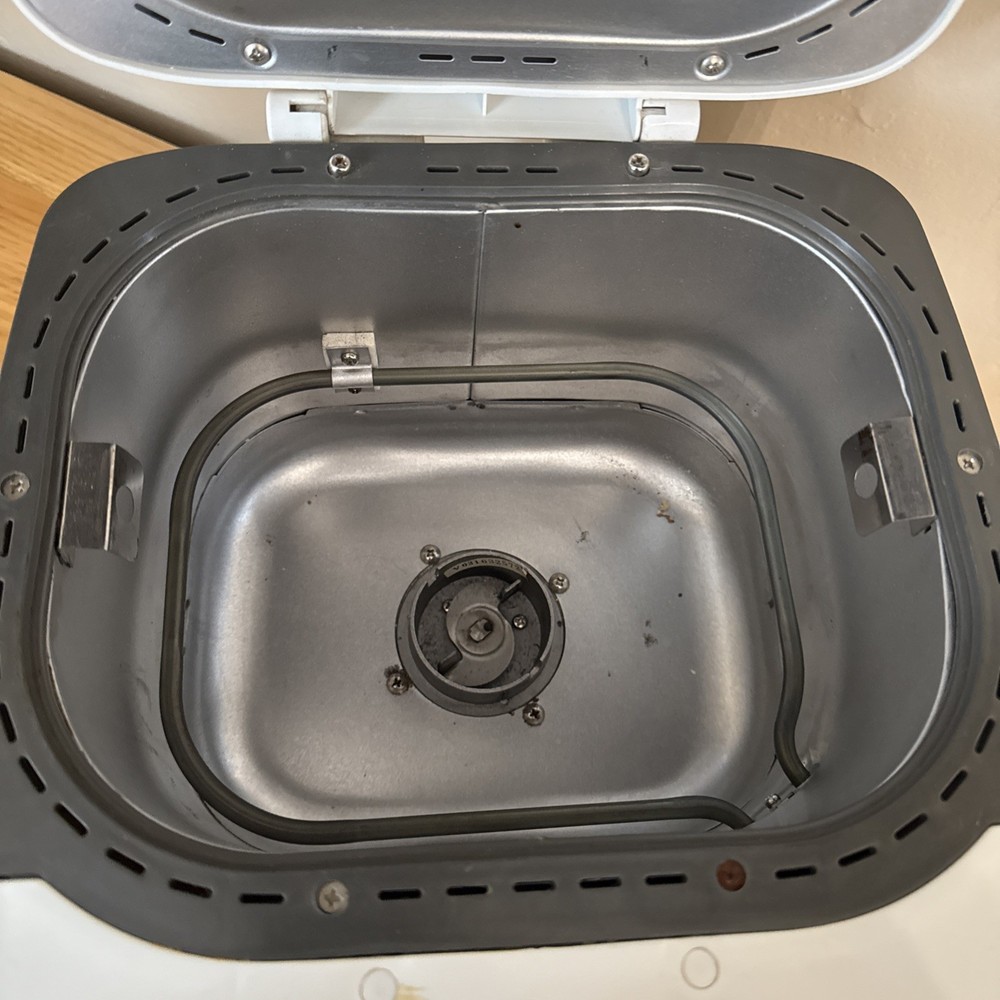 Oster Expressbake Bread Maker Machine Model 5836 White