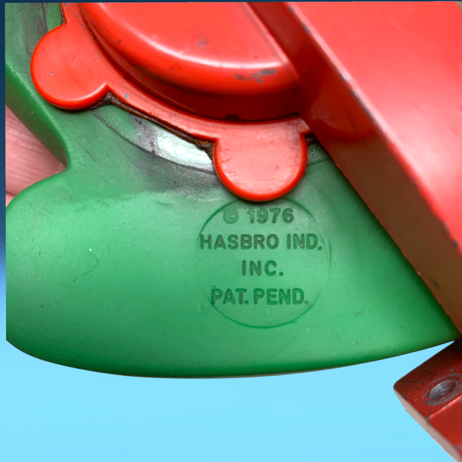 Vintage 1976 Hasbro Albert Alligator Chompers Pencil Sharpener Table Mounted