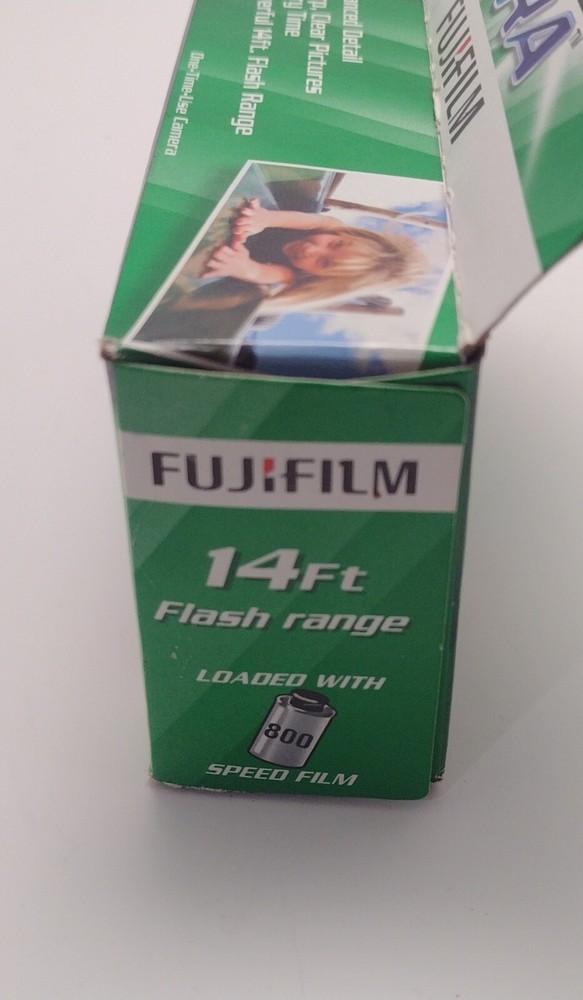 NEW "FUJI FLASH EXTRA" SINGLE USE 35mm CAMERA in SEALED PACKAGE QUICKSNAP