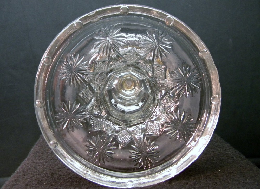 Large EAPG Oil Kerosene Lamp with Star Pattern Stem