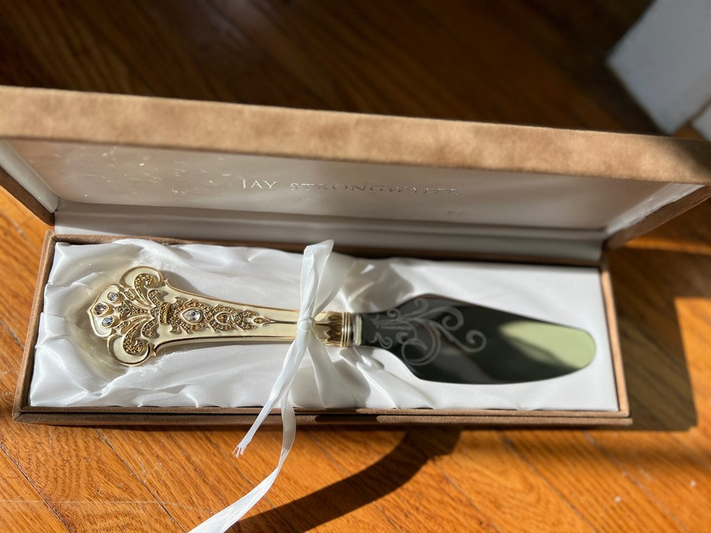 Jay Strongwater "Vivienne Duchess" Cake Knife
