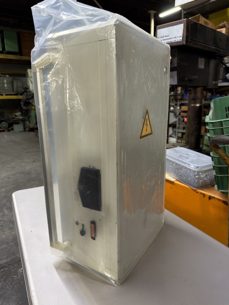 Battenfeld Unilog B4 (Used) Terminal + Housing