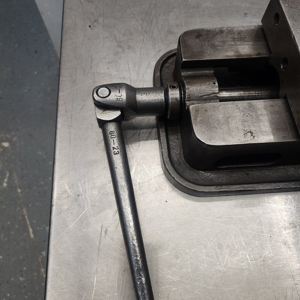 KURT D60 Anglock 6" Precision Machinist Vise