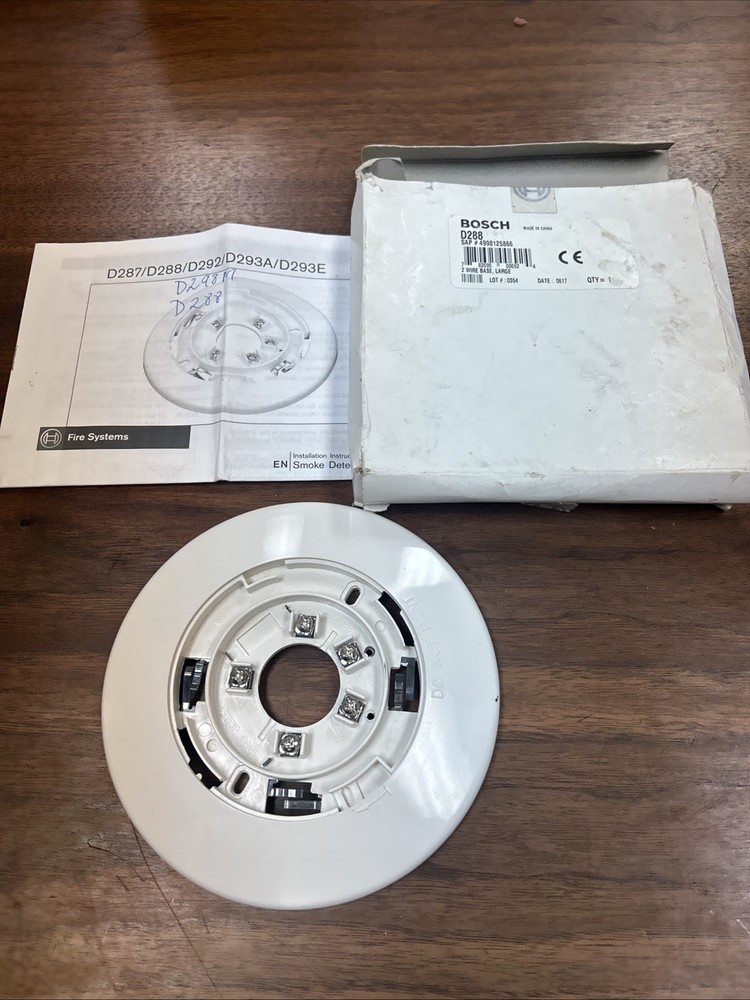 BOSCH D288 2-WIRE SMOKE DETECTOR BASE, Open Box, White Large, C-5