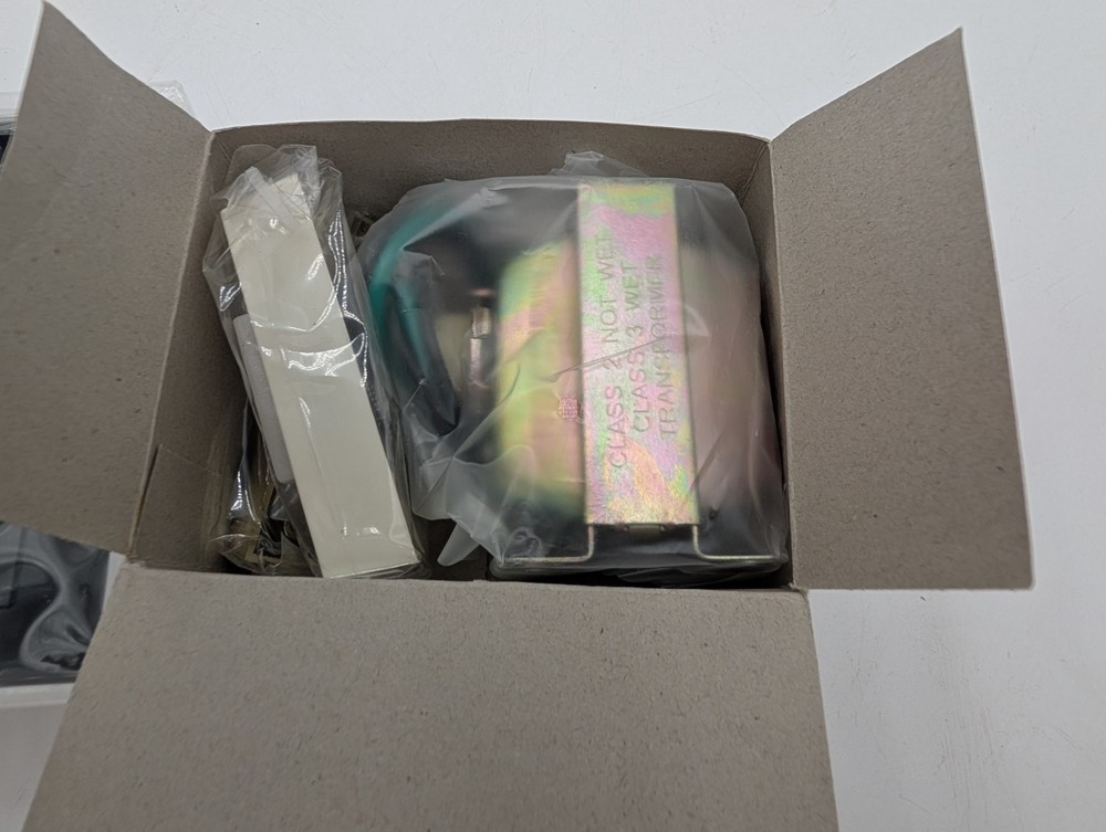 AIPHONE Chime Com C102L Set Door Answering Intercom System NEW OPEN BOX