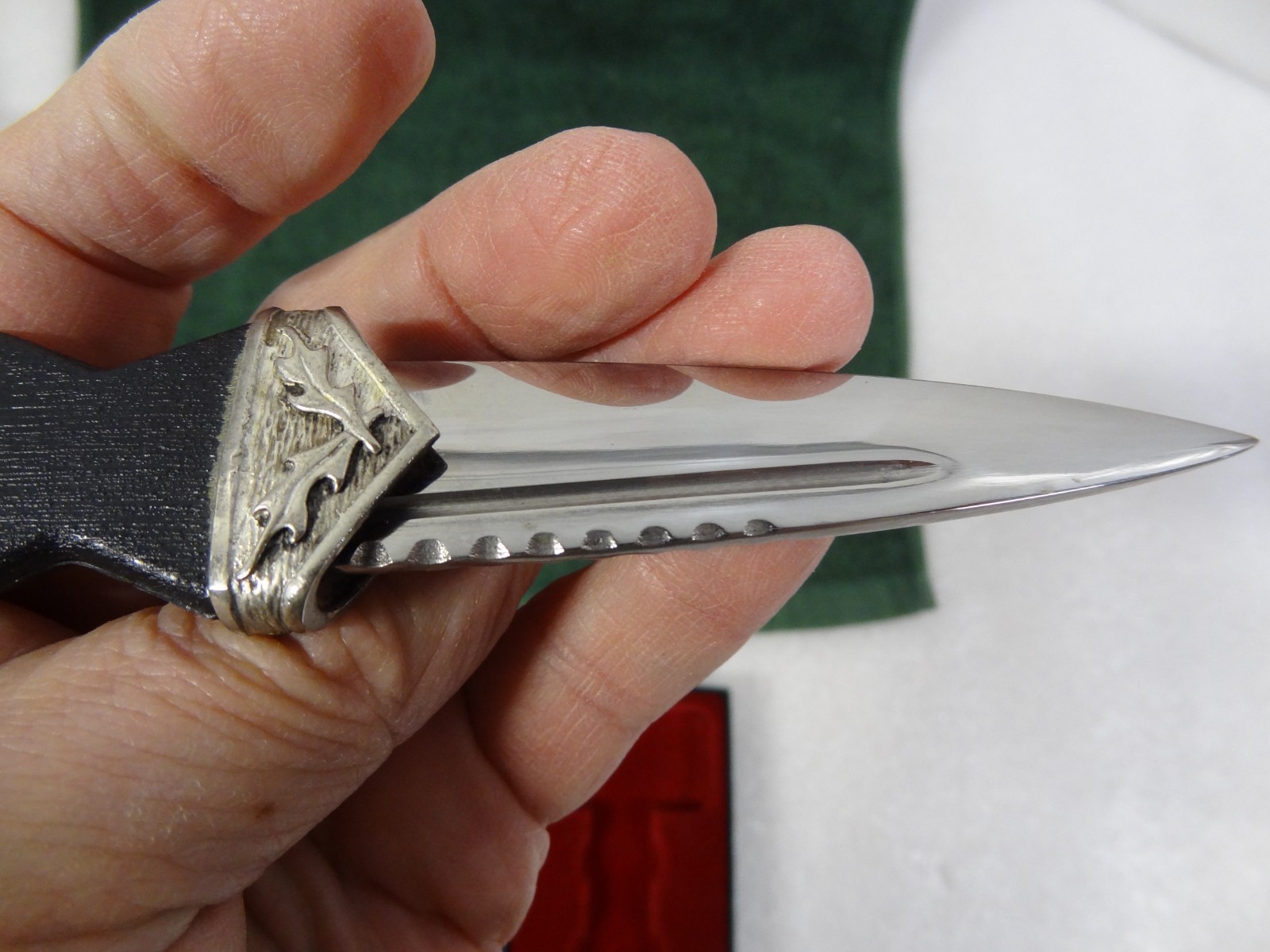 Vintage Scottish Sgian Dubh Kilt Dagger Knife Jewel Top w/ Sheath NIB NEW 7-1/4"