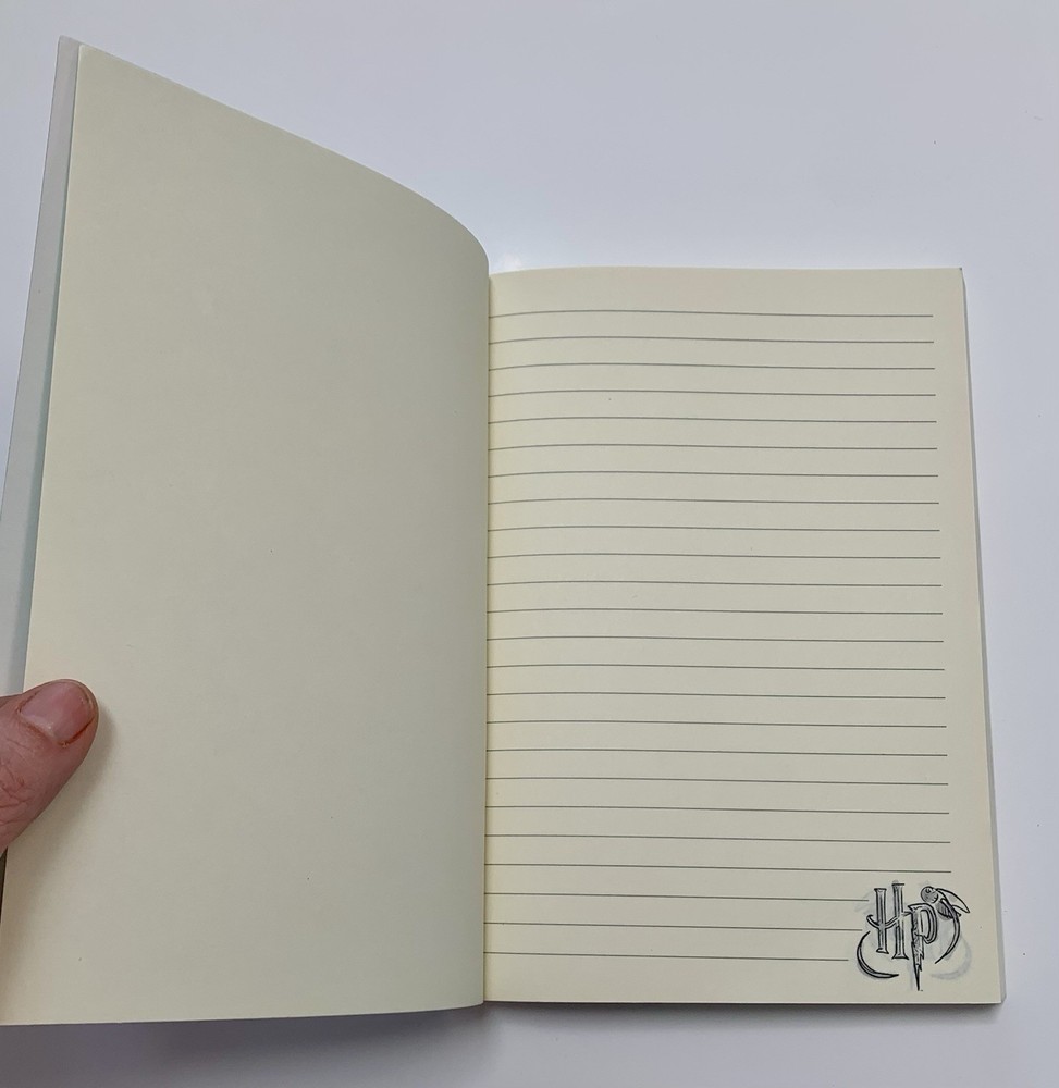 Harry Potter The Weasley Jumper Lined Notebook (Paperback)