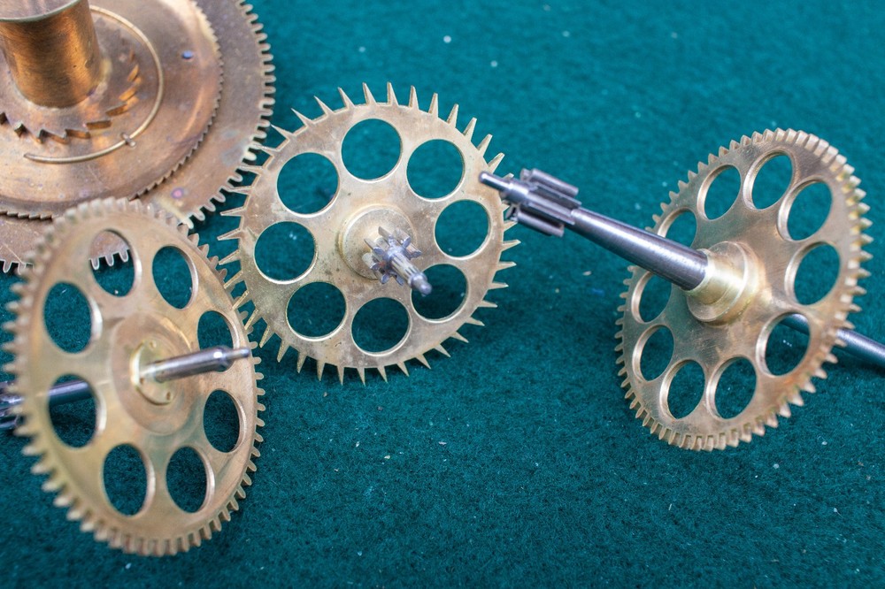 Seth Thomas Regulator # 1 Extra Round Terry Movement Weight Driven Wall Clock