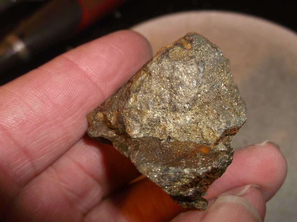 Gold, silver, copper, 64 grams samples ,ore high grade .