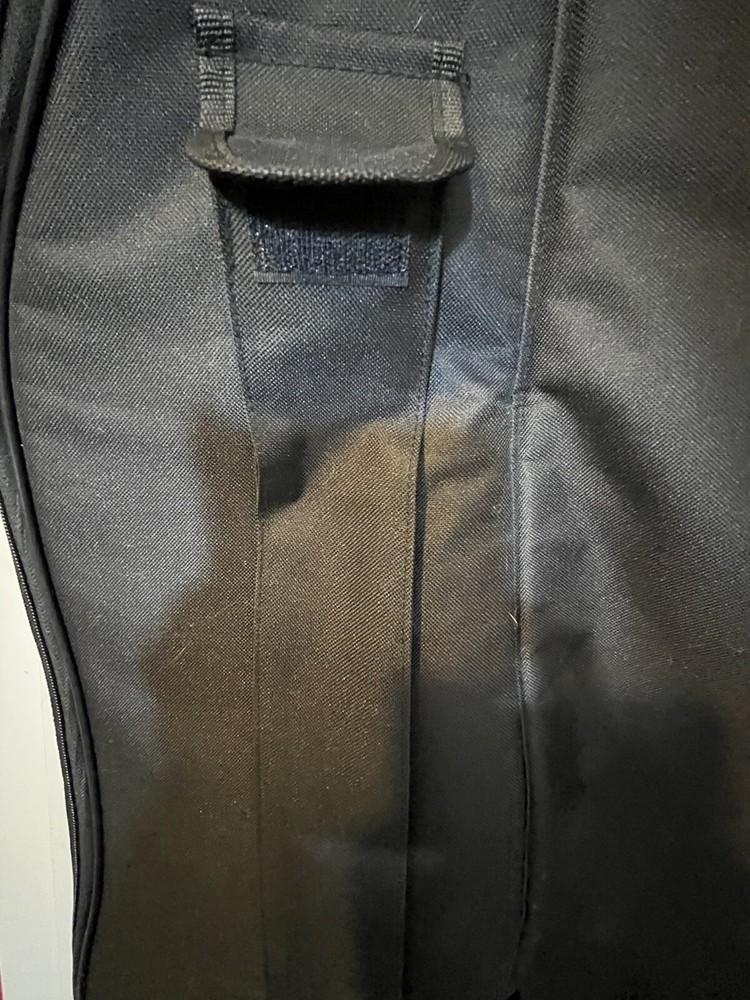 Core 4/4 Violin Backpack w Multiple Pockets & Straps for Carrying Your Musical