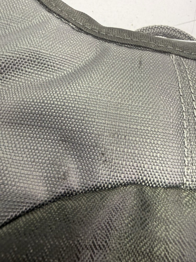 Bass Pro Shops Eclipse 1.5L Hydration Pack Gray New