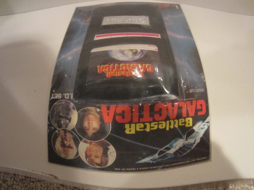 BattleStar Galactica ID SET LARAMI 1978 NEW IN PACKAGE