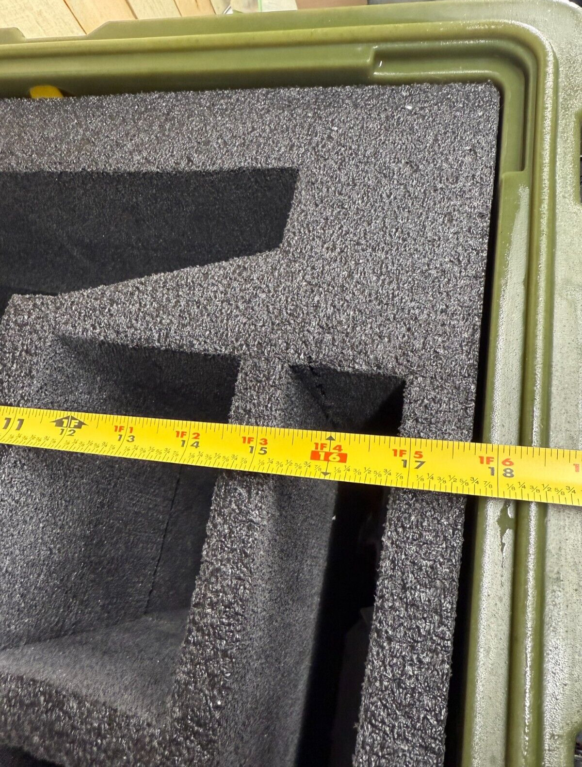 PSI Footlocker Green Case 32"X20.5"X21.5" Military (Hardigg) Waterproof