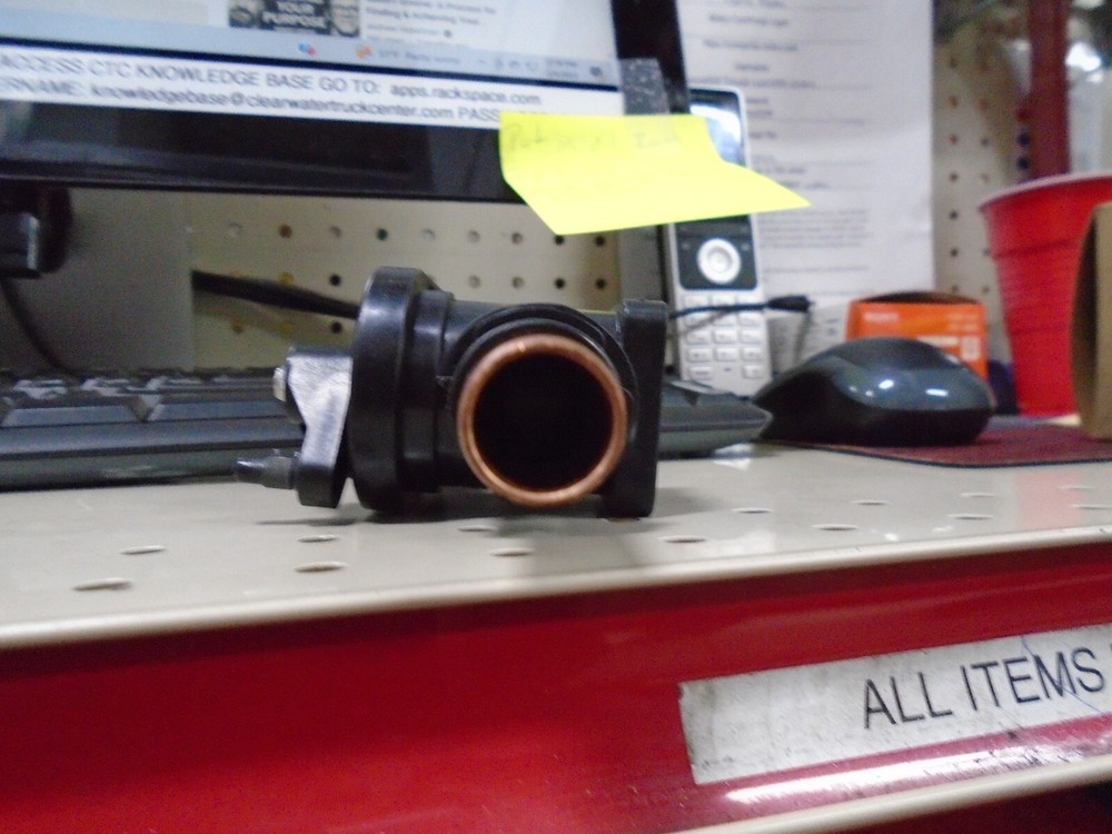 Bergstrom Water Valve Assembly 1000373395