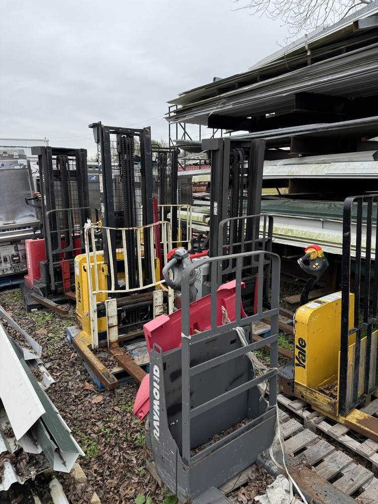 Walkie Stacker/ Electric Pallet Jack